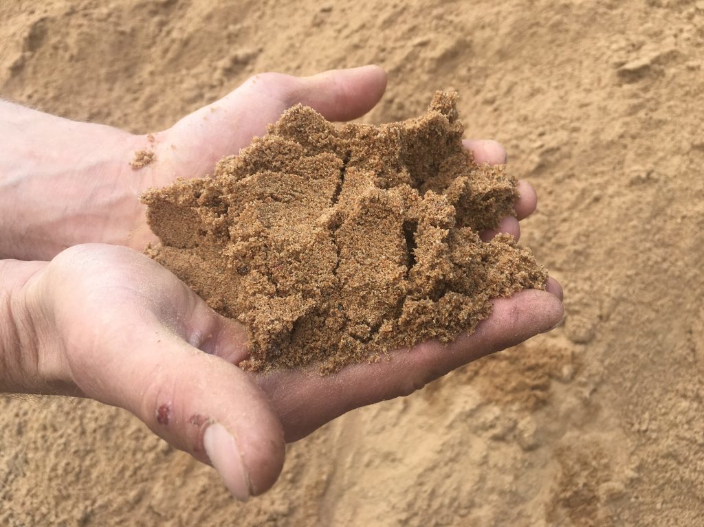 Как выбрать строительный песок?